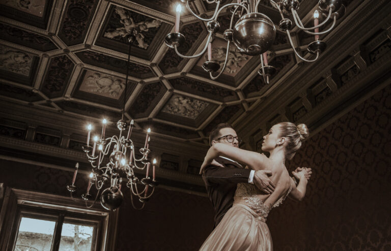 Jaunavedžių pora, šokis