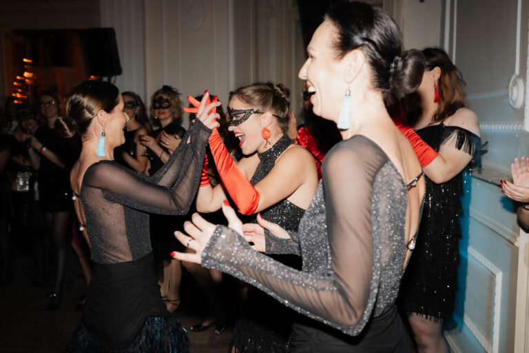 Aventura LT Kalėdų renginys kaukės šokiai