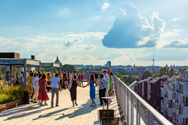 Šokam stogais Aventura LT