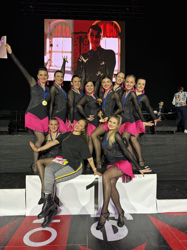 Latino divos solo Eglė Valentaitė